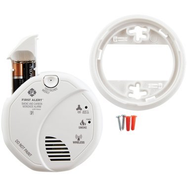 First Alert® Wireless Interconnected Smoke & Carbon Monoxide Alarm with Voice & Location