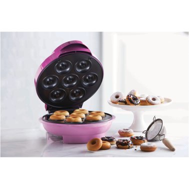 Brentwood® Just For Fun Electric 7-Hole Nonstick Mini Donut Maker