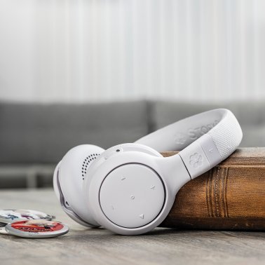 ONANOFF® StoryPhones® Storytelling Foldable Bluetooth® Kids Headphones, Intro Bundle with ZenShield and PlayShield (White)