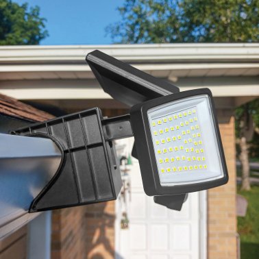 Insert Toolless Products Easy-Install 1,000-Lumen Gutter-Mount Triple-Head Solar Security Light, Black