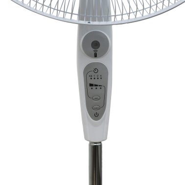 BLACK+DECKER™ 18-In. 3-Speed Oscillating Stand Fan with Remote, BFSR18 (White)